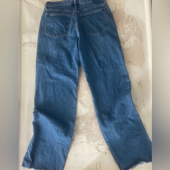 Abercrombie & Fitch High Rise 90s Relaxed Jean - Picture 7 of 16
